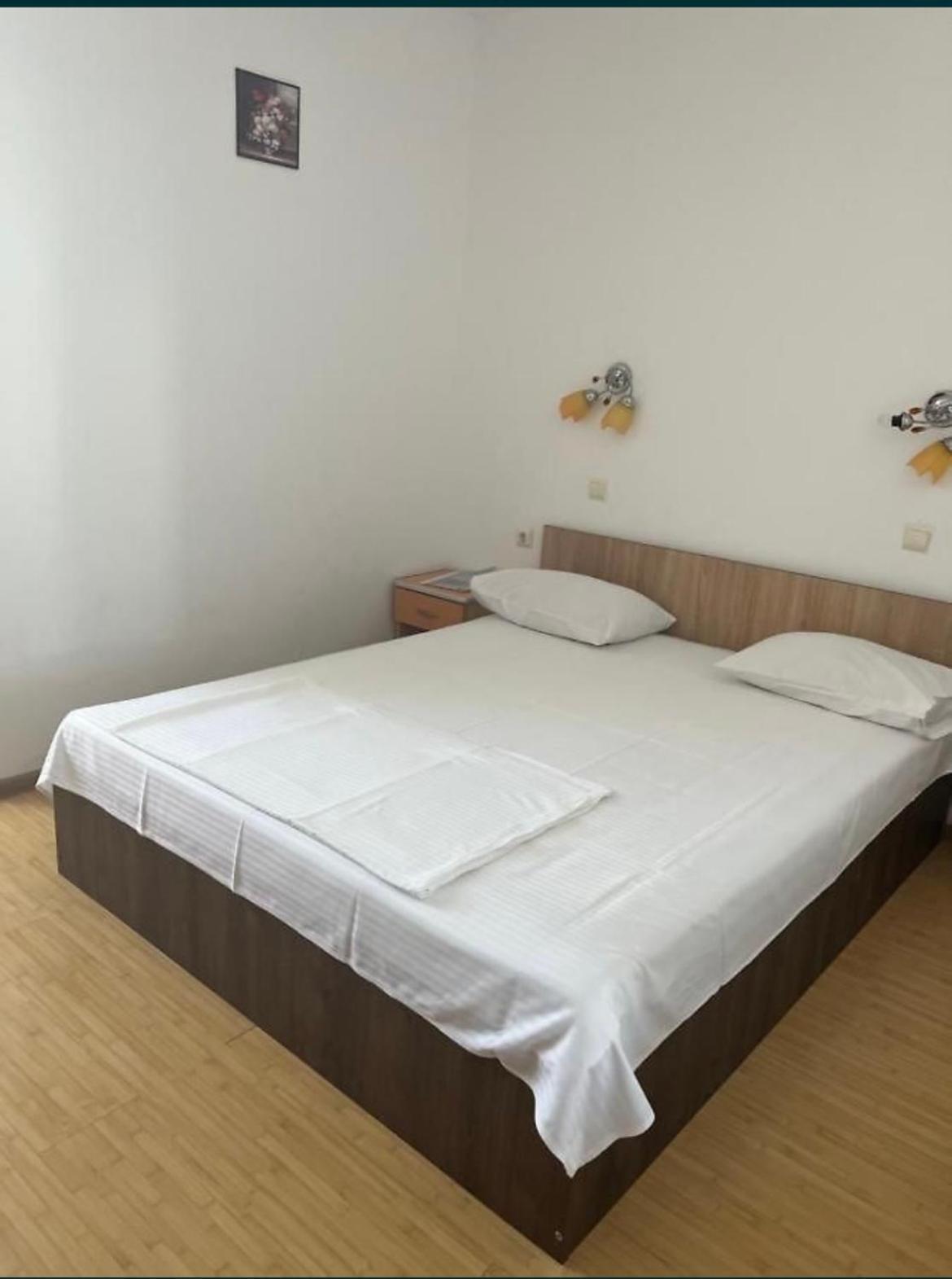 Vila George Hotell Costinesti Eksteriør bilde